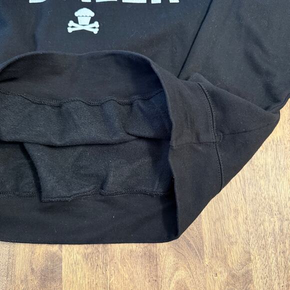 Johnny Cupcakes Cake Dealer Sweatshirt Crewneck Crossbones Black Unisex Large - Picture 7 of 9
